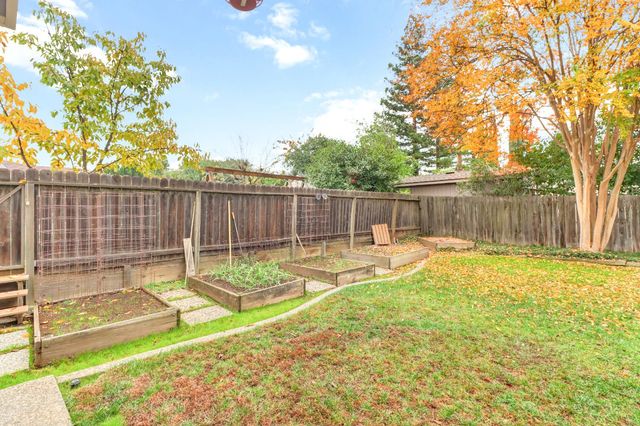 120 River Ridge Way, Folsom, CA 95630