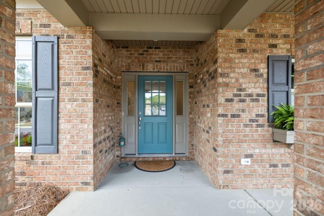 5235 Courtyard Lane, Belmont, NC 28012