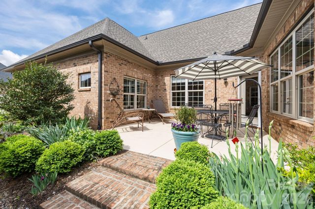 5235 Courtyard Lane, Belmont, NC 28012