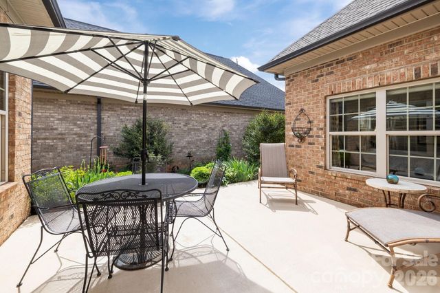 5235 Courtyard Lane, Belmont, NC 28012