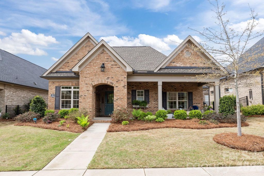 5235 Courtyard Lane, Belmont, NC 28012