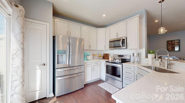 827 Canoe Song Road, Fort Mill, SC 29708