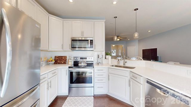 827 Canoe Song Road, Fort Mill, SC 29708