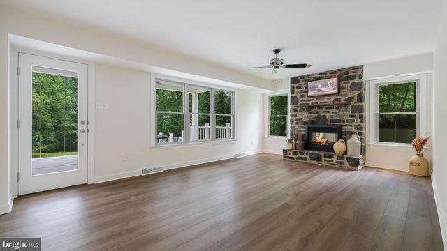 4841 LOWER MOUNTAIN ROAD, New Hope, PA 18938