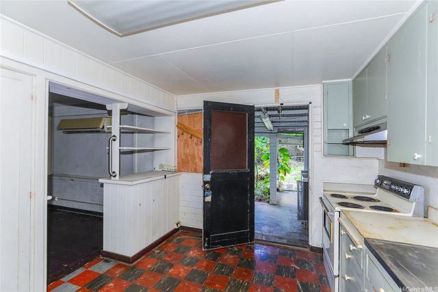 970 Valley View Drive, Honolulu, HI 96819