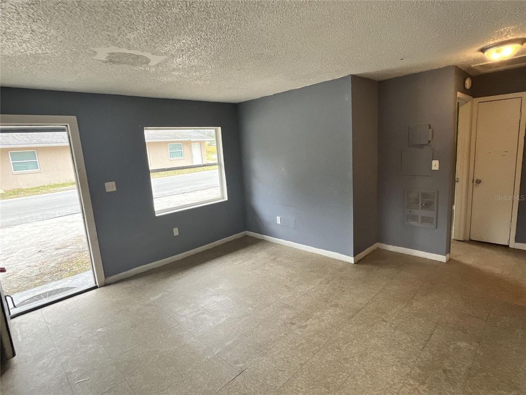 402 TERRY STREET, Wildwood, FL 34785