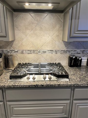 2403 Melrose Drive, Mansfield, TX 76084