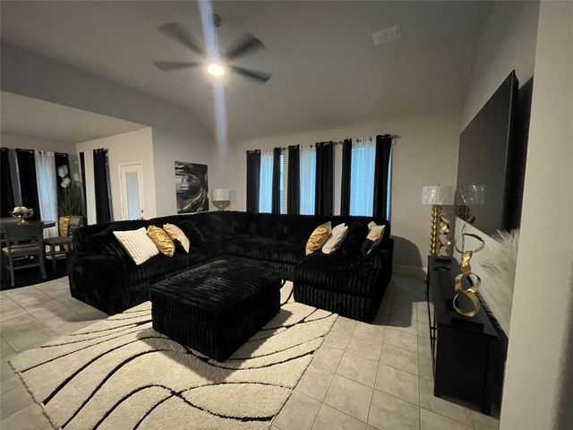 2403 Melrose Drive, Mansfield, TX 76084
