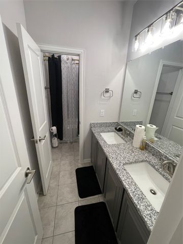 2403 Melrose Drive, Mansfield, TX 76084