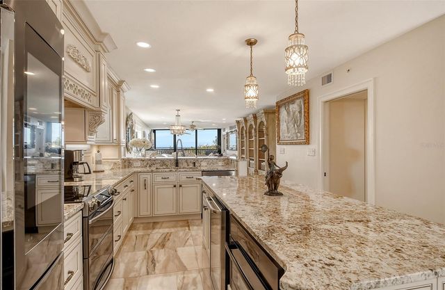 5740 MIDNIGHT PASS ROAD 307, Sarasota, FL 34242