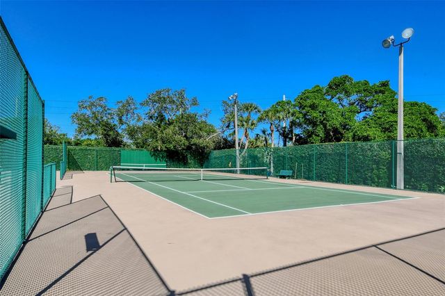 5740 MIDNIGHT PASS ROAD 307, Sarasota, FL 34242