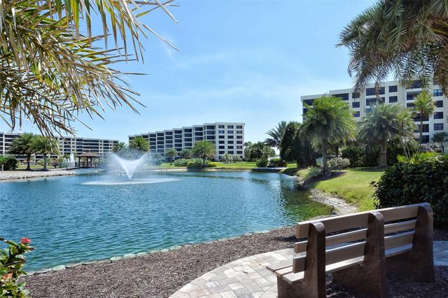 5740 MIDNIGHT PASS ROAD 307, Sarasota, FL 34242
