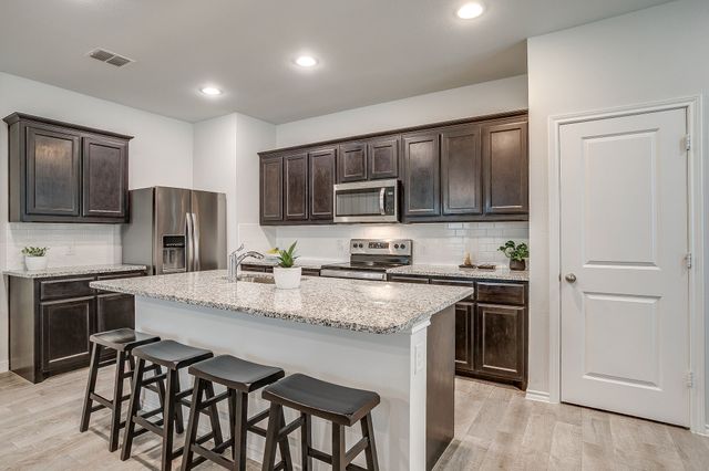 440 Milverton Drive, Fort Worth, TX 76036