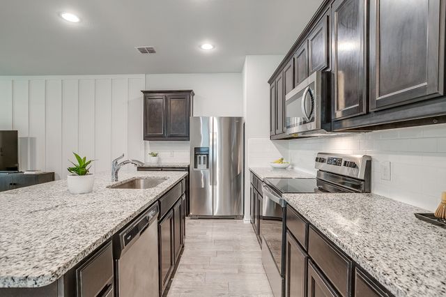 440 Milverton Drive, Fort Worth, TX 76036