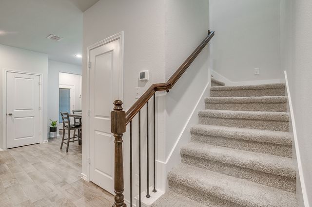 440 Milverton Drive, Fort Worth, TX 76036