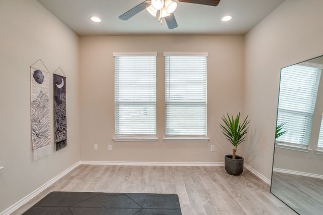 440 Milverton Drive, Fort Worth, TX 76036