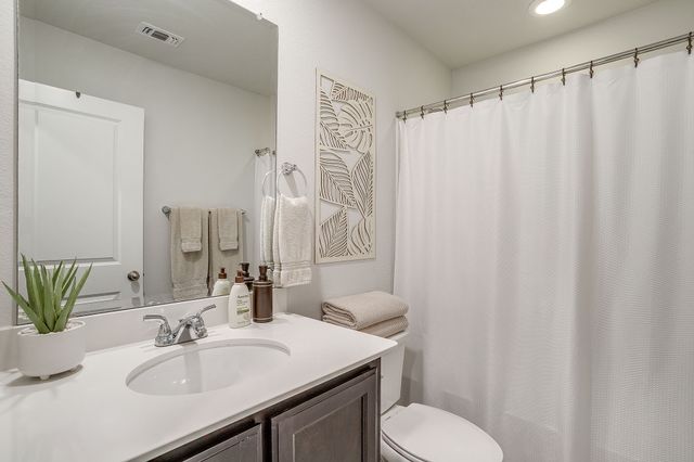 440 Milverton Drive, Fort Worth, TX 76036