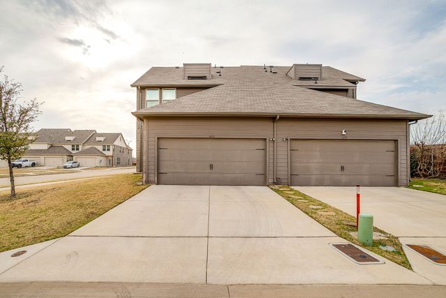 440 Milverton Drive, Fort Worth, TX 76036