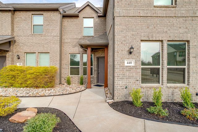 440 Milverton Drive, Fort Worth, TX 76036