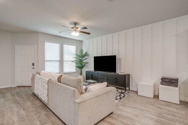 440 Milverton Drive, Fort Worth, TX 76036