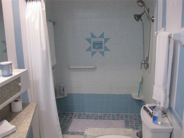 7026 LENAPE CIRCLE, New Port Richey, FL 34653