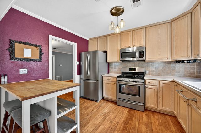 517 W Bullock Street, Denison, TX 75020