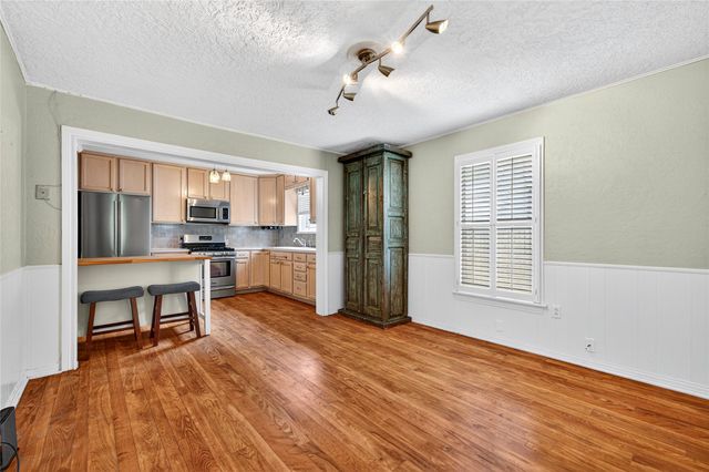 517 W Bullock Street, Denison, TX 75020