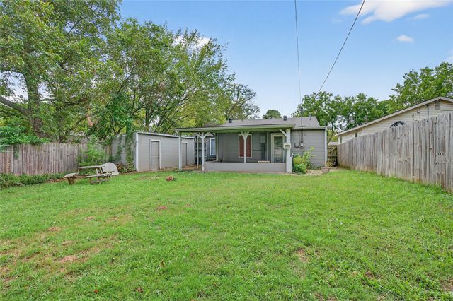 517 W Bullock Street, Denison, TX 75020