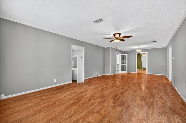 517 W Bullock Street, Denison, TX 75020