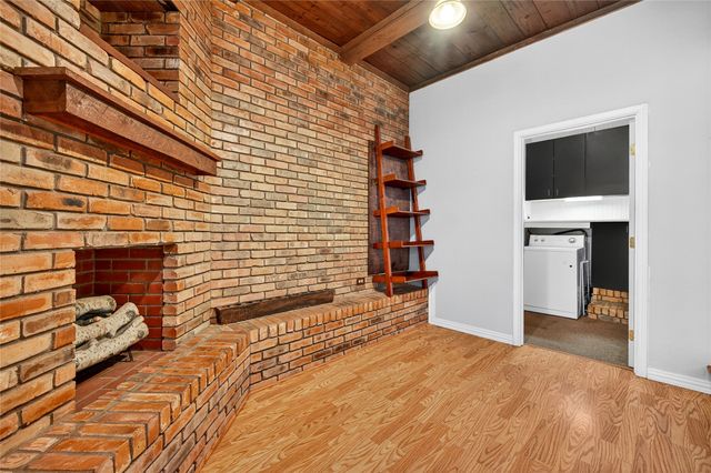 517 W Bullock Street, Denison, TX 75020