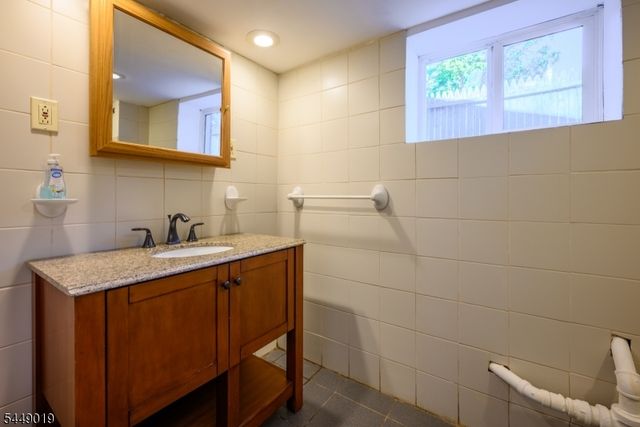 52 Orchard Rd, Maplewood Twp., NJ 07040