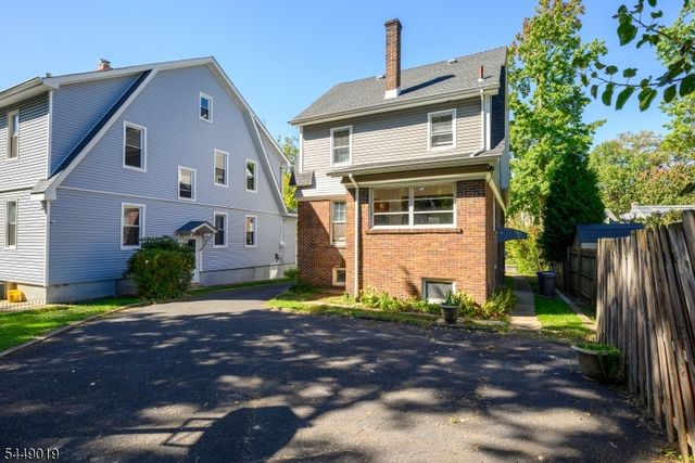 52 Orchard Rd, Maplewood Twp., NJ 07040