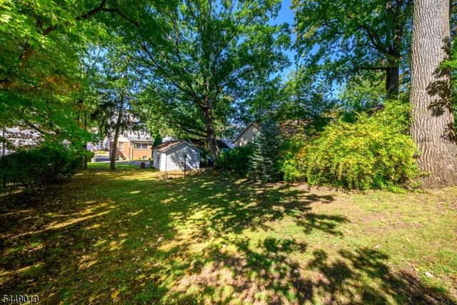 52 Orchard Rd, Maplewood Twp., NJ 07040