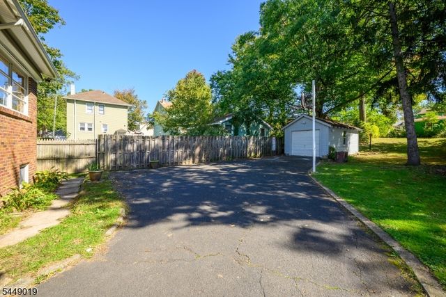 52 Orchard Rd, Maplewood Twp., NJ 07040