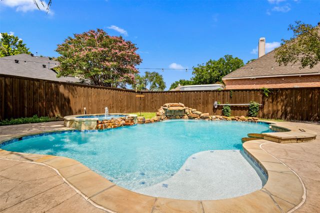 2618 Saint Michelle Lane, Mckinney, TX 75070