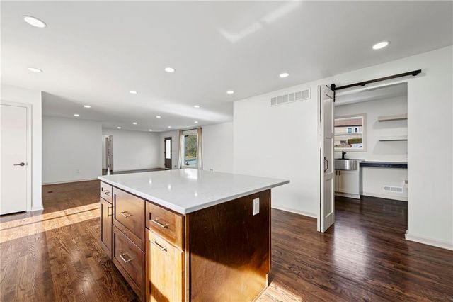 1309 W 100TH Terrace, Kansas City, MO 64114