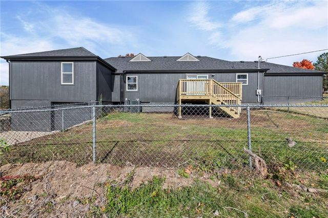1309 W 100TH Terrace, Kansas City, MO 64114