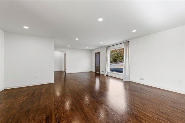 1309 W 100TH Terrace, Kansas City, MO 64114