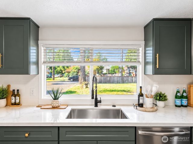 6146 88th Street SW, Lakewood, WA 98499