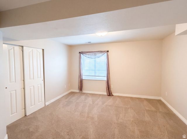 557 E HOLLOW CREEK RD, Draper, UT 84020