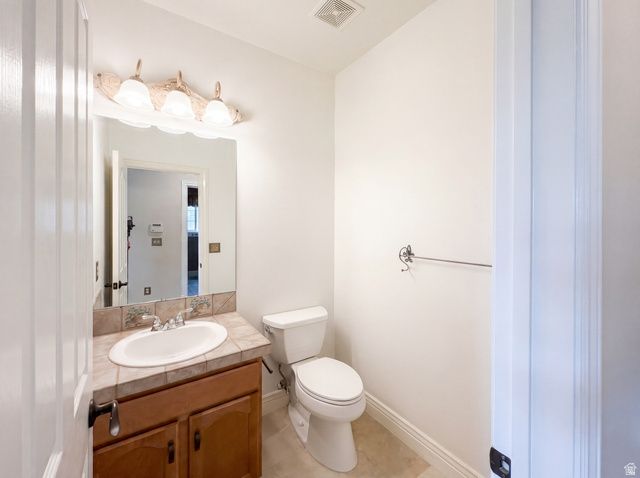 557 E HOLLOW CREEK RD, Draper, UT 84020