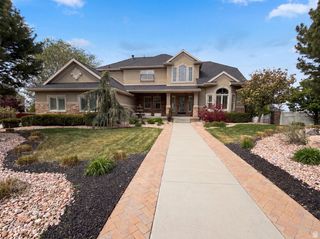 557 E HOLLOW CREEK RD, Draper, UT 84020