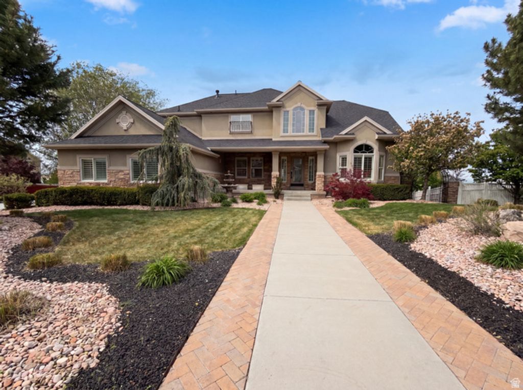 557 E HOLLOW CREEK RD, Draper, UT 84020