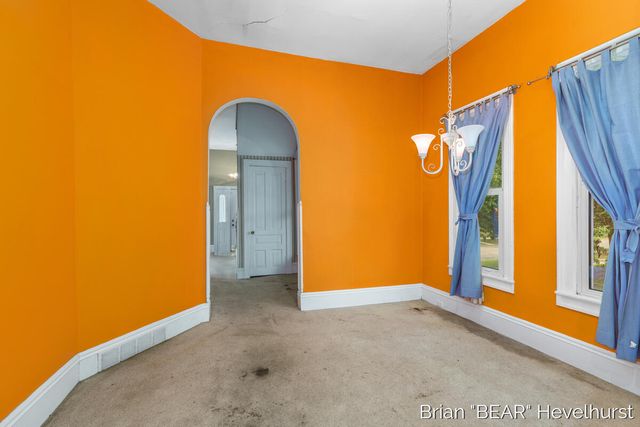 827 Fairview Avenue, Grand Rapids, MI 49503