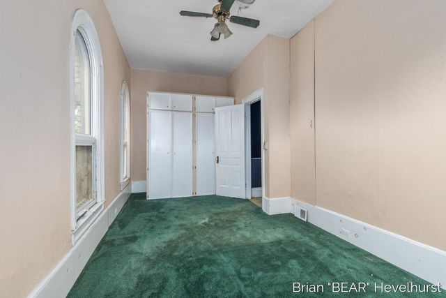 827 Fairview Avenue, Grand Rapids, MI 49503