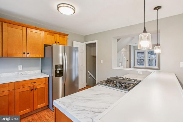 529 FOXHALL PL SE, Washington, DC 20032