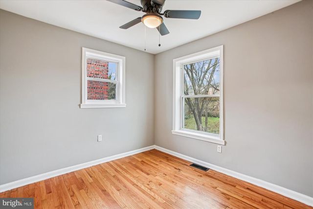 529 FOXHALL PL SE, Washington, DC 20032