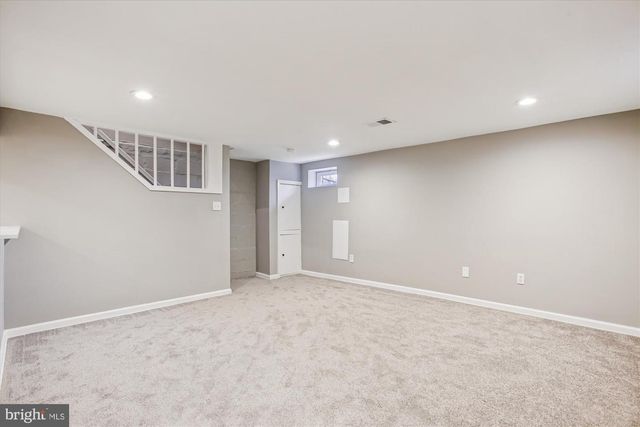 529 FOXHALL PL SE, Washington, DC 20032