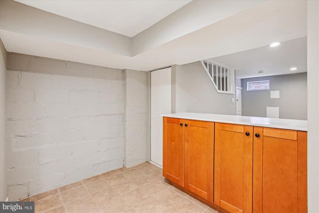 529 FOXHALL PL SE, Washington, DC 20032