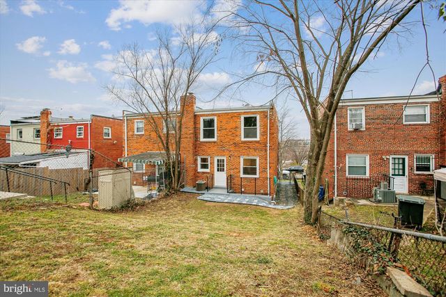 529 FOXHALL PL SE, Washington, DC 20032